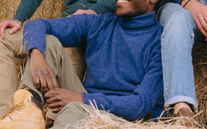 Lambswool men roll neck