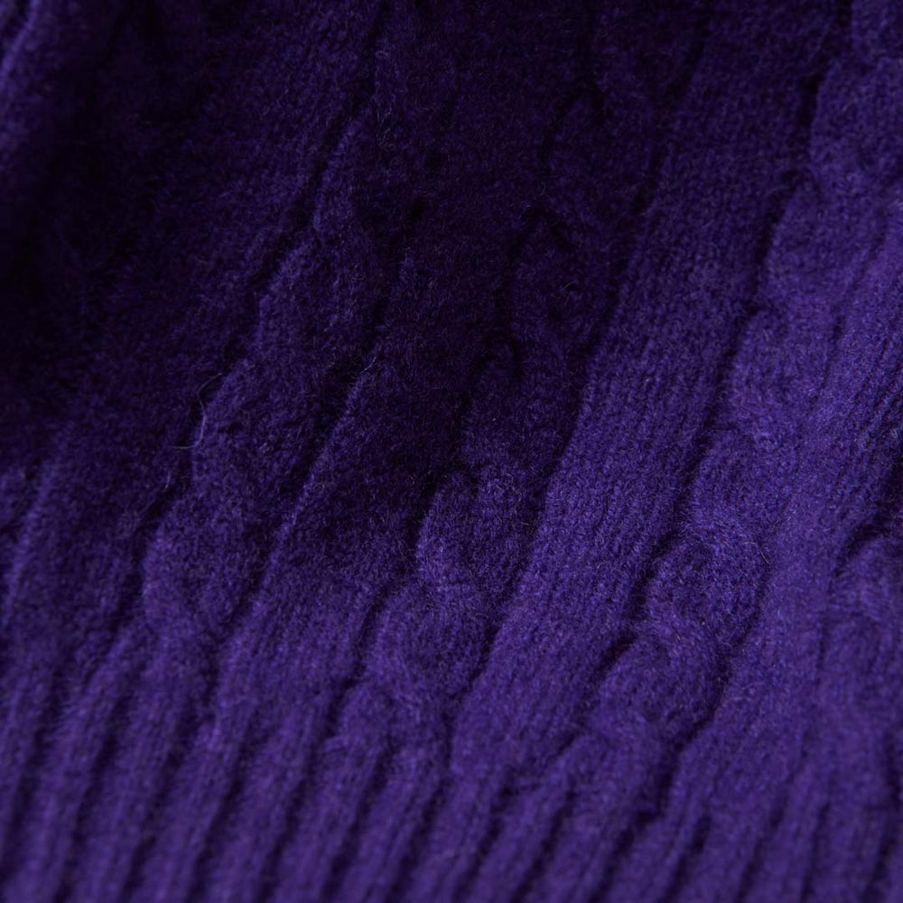 Lammwolle Rundhalsausschnitt mit kleinem Zopfmuster  - Jacaranda