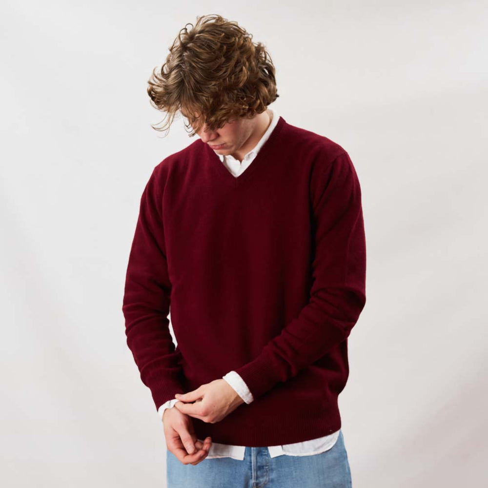 Lambswool V-neck - Bordeaux