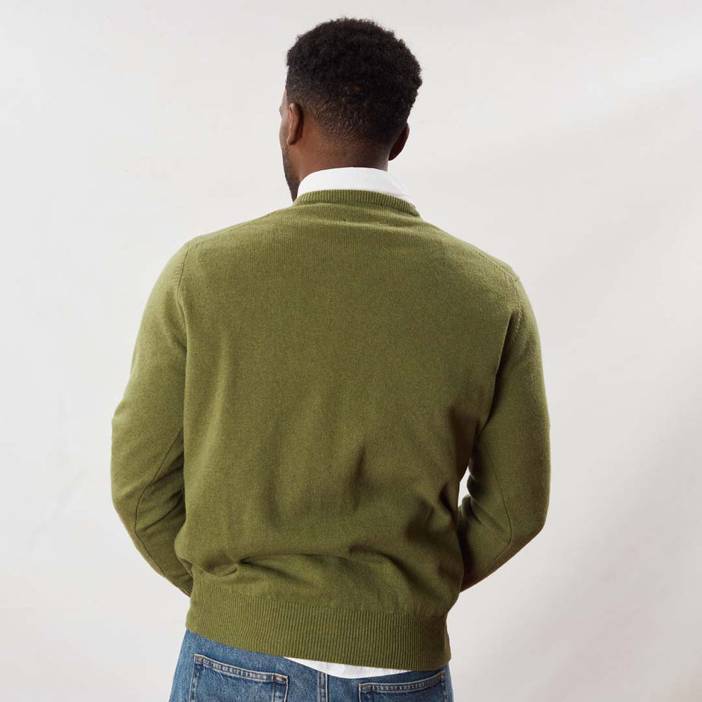 Lambswool V-neck - Green Bean