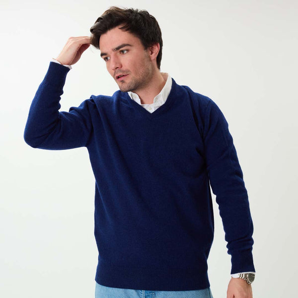Lambswool V-neck - Regatta 147